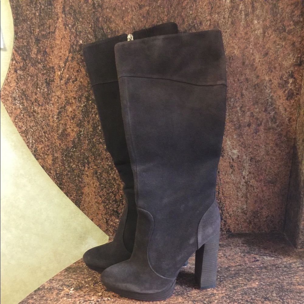BCBGMaxAzria high heel brown leather boots, size 9